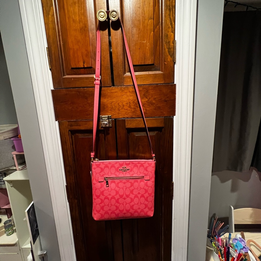 Coach Pink Crossbody Bag - Picture 11 of 16